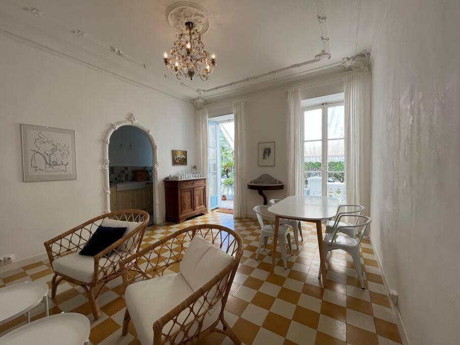 Beautiful Garden Apartment Steps From The Beach Mentone Esterno foto