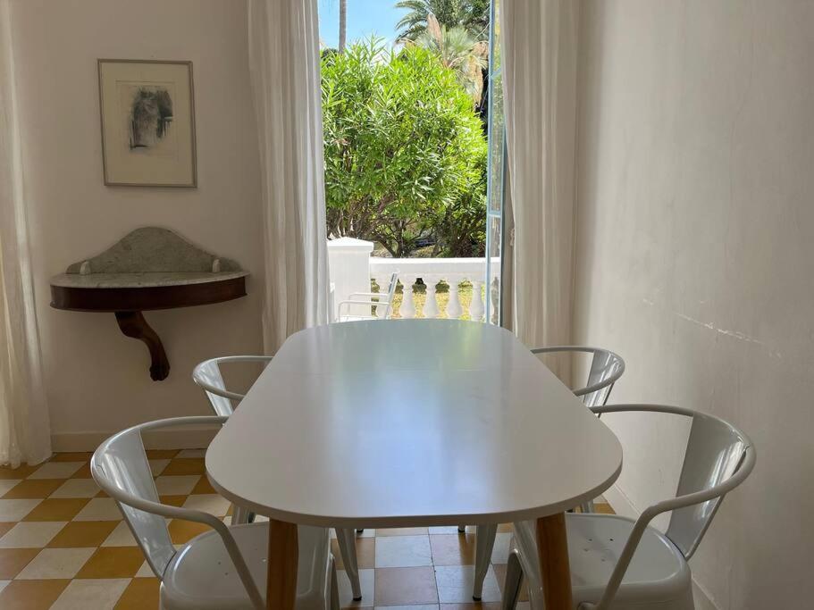 Beautiful Garden Apartment Steps From The Beach Mentone Esterno foto